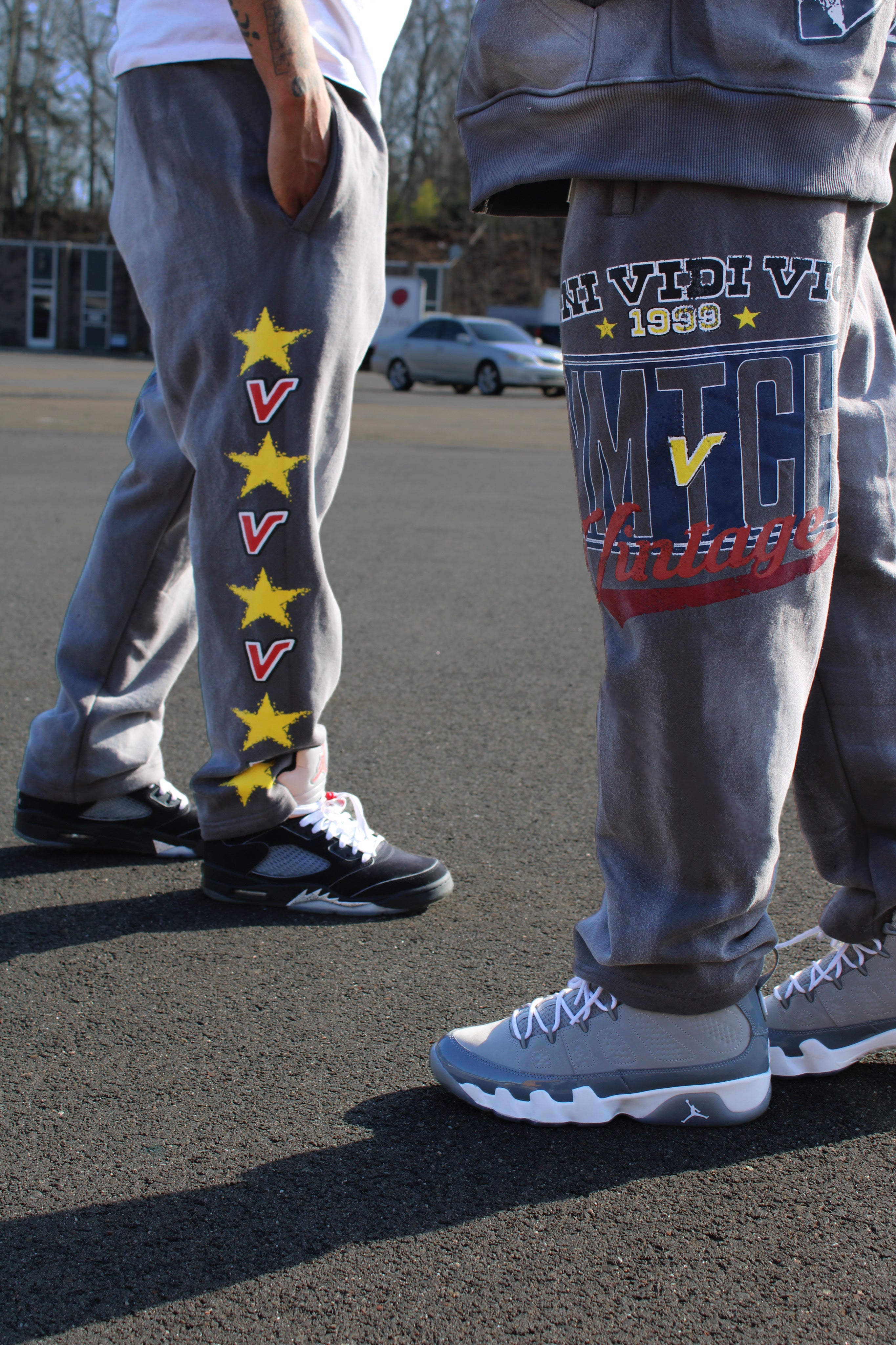 【DISCERNMENT】Unisex Dumble Pile Sweatpants DISCERNMENT】Unisex Dumble Pile Sweatpants (DISCERNMENT